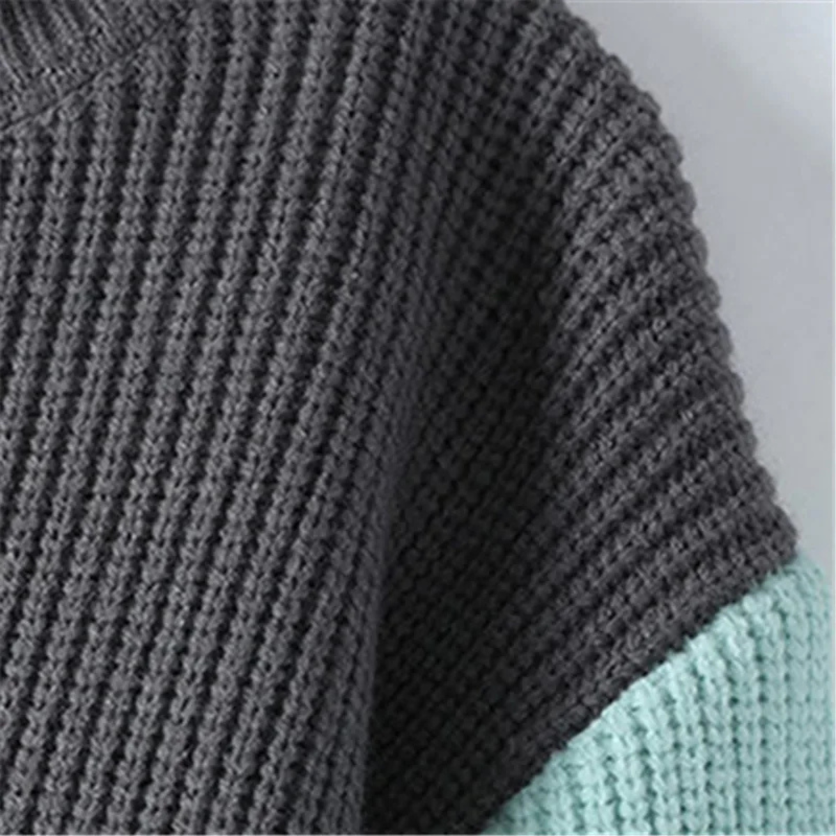 The Castelmola Men’s Knitted Colour Block Turtleneck Jumper