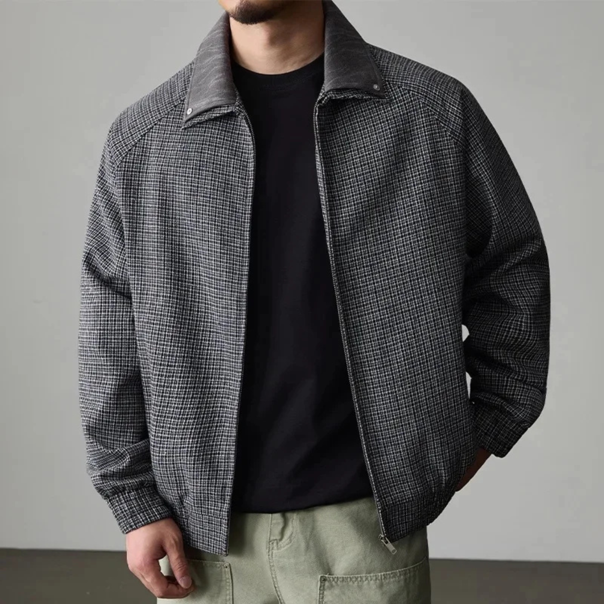 The Montmartre Men’s Casual Zip Up Loose Fit Plaid Jacket