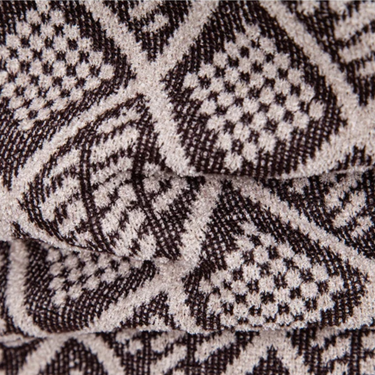 The Arezzo Men’s Smart Casual Diamond Patterned Knit Jacket