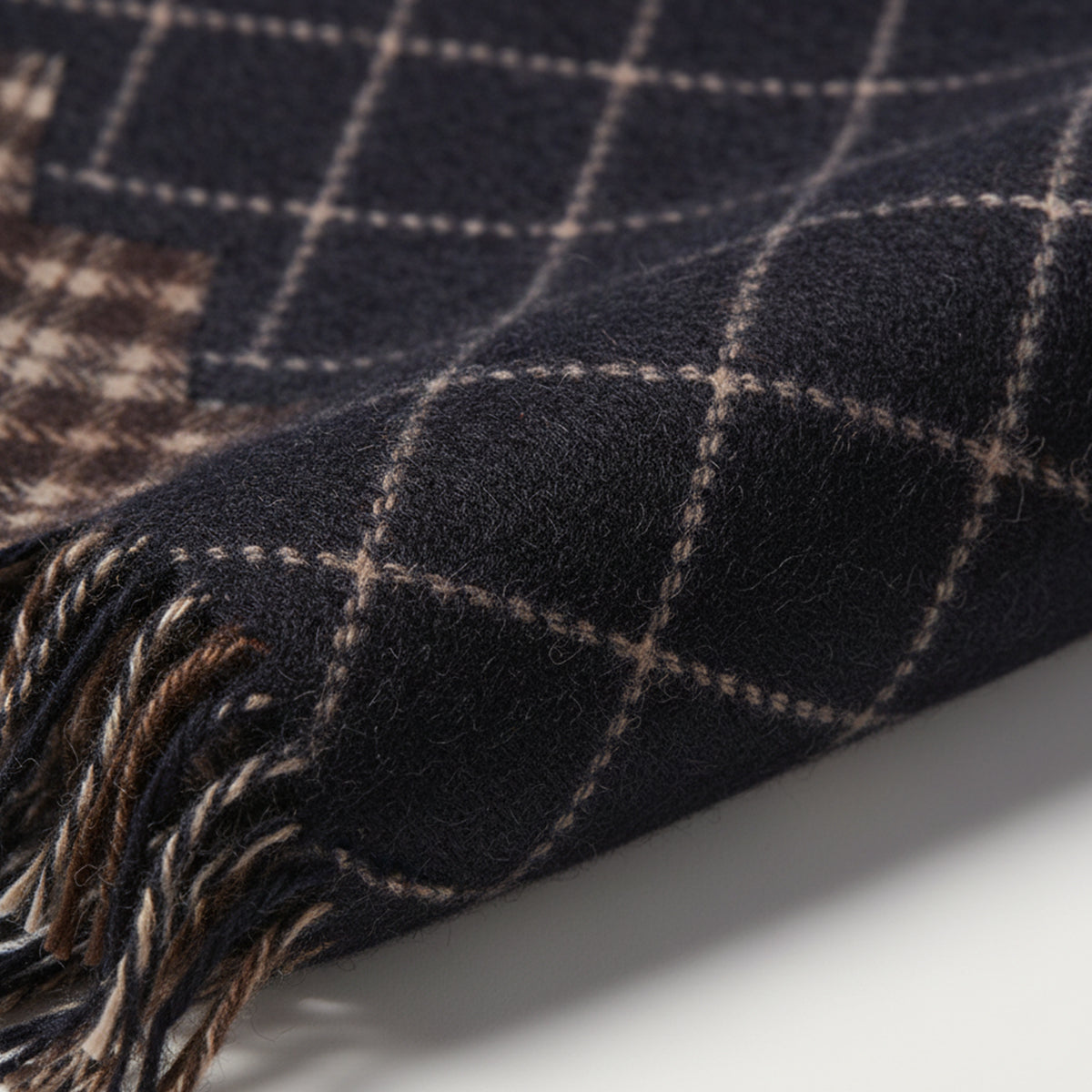 The Champs Élysées Cashmere Merino Scarf for Men - Black