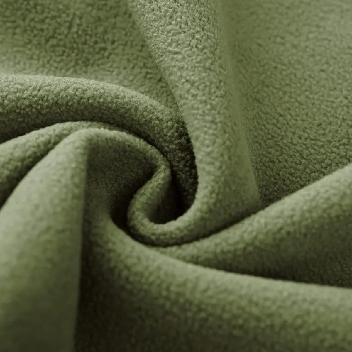 The Padova Men’s Warm  Tactical Fleece Jacket with Zipper Pockets