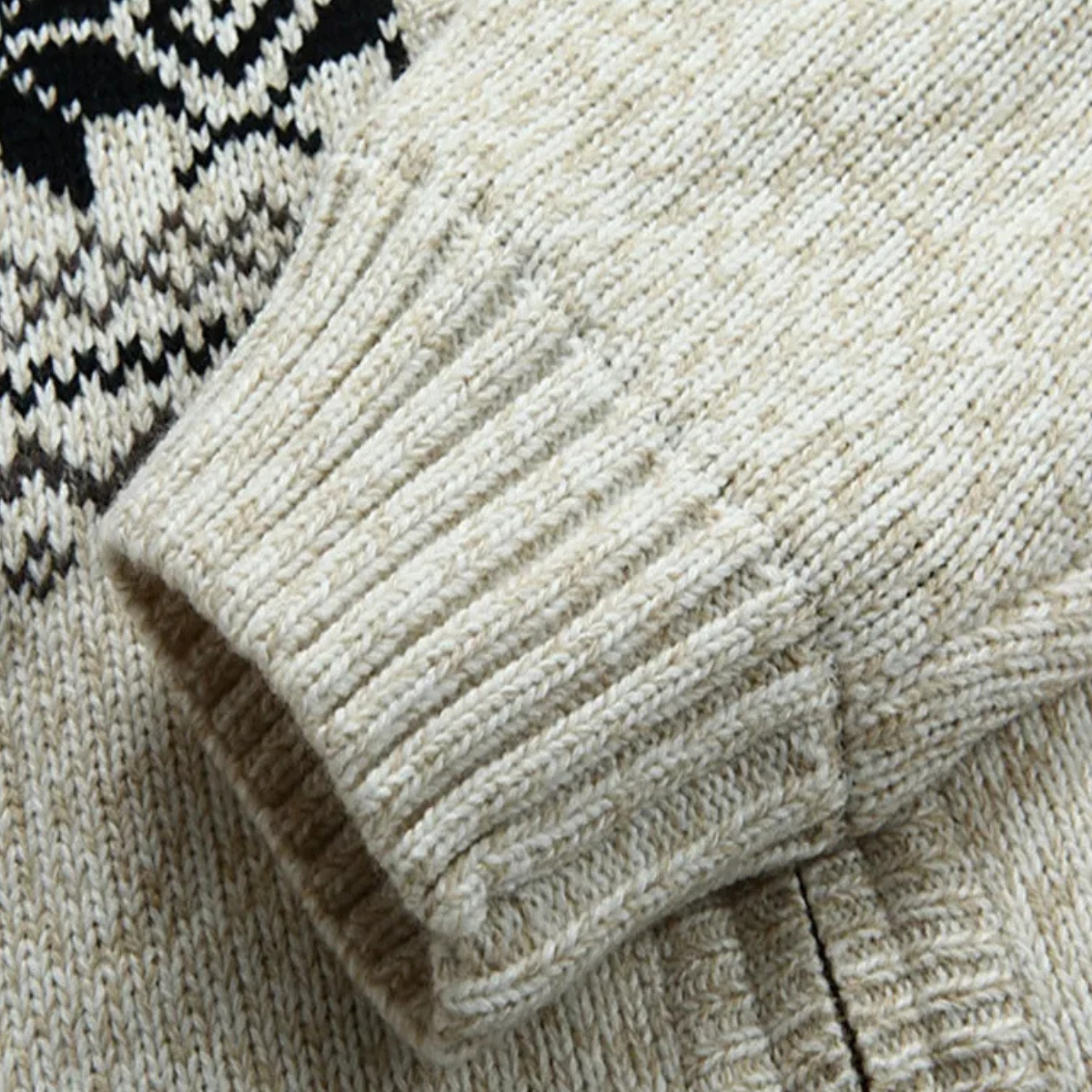 The Casamicciola Men’s Fleece Lined Hooded Cardigan with Nordic Pattern