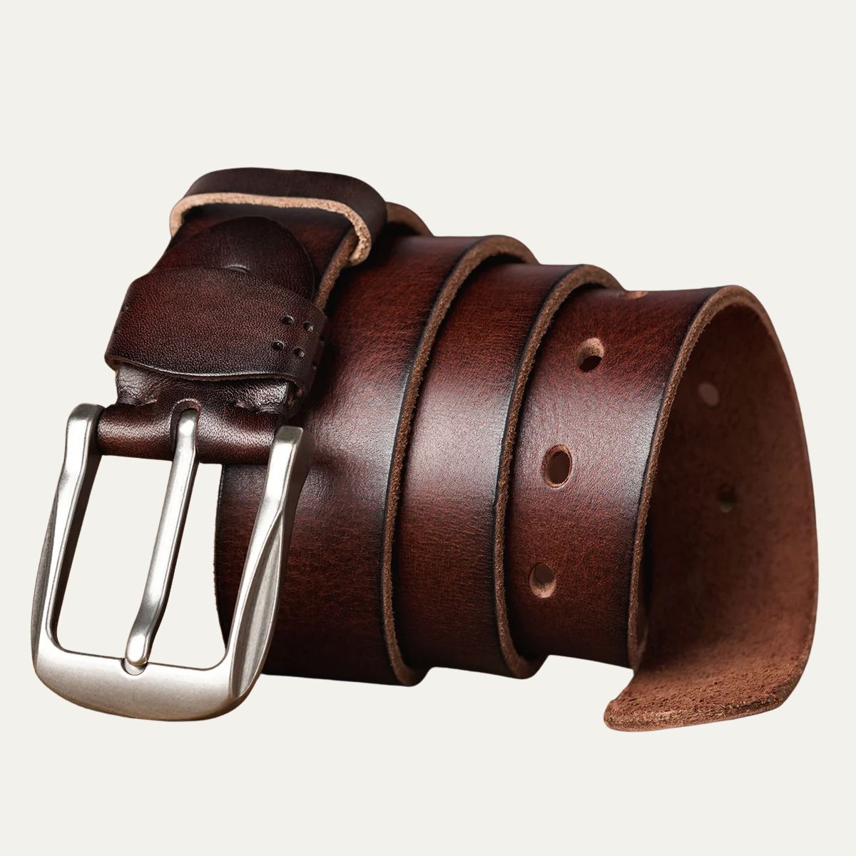 The Farnham Belt – Classic Cowhide Leather, Hand-Finished