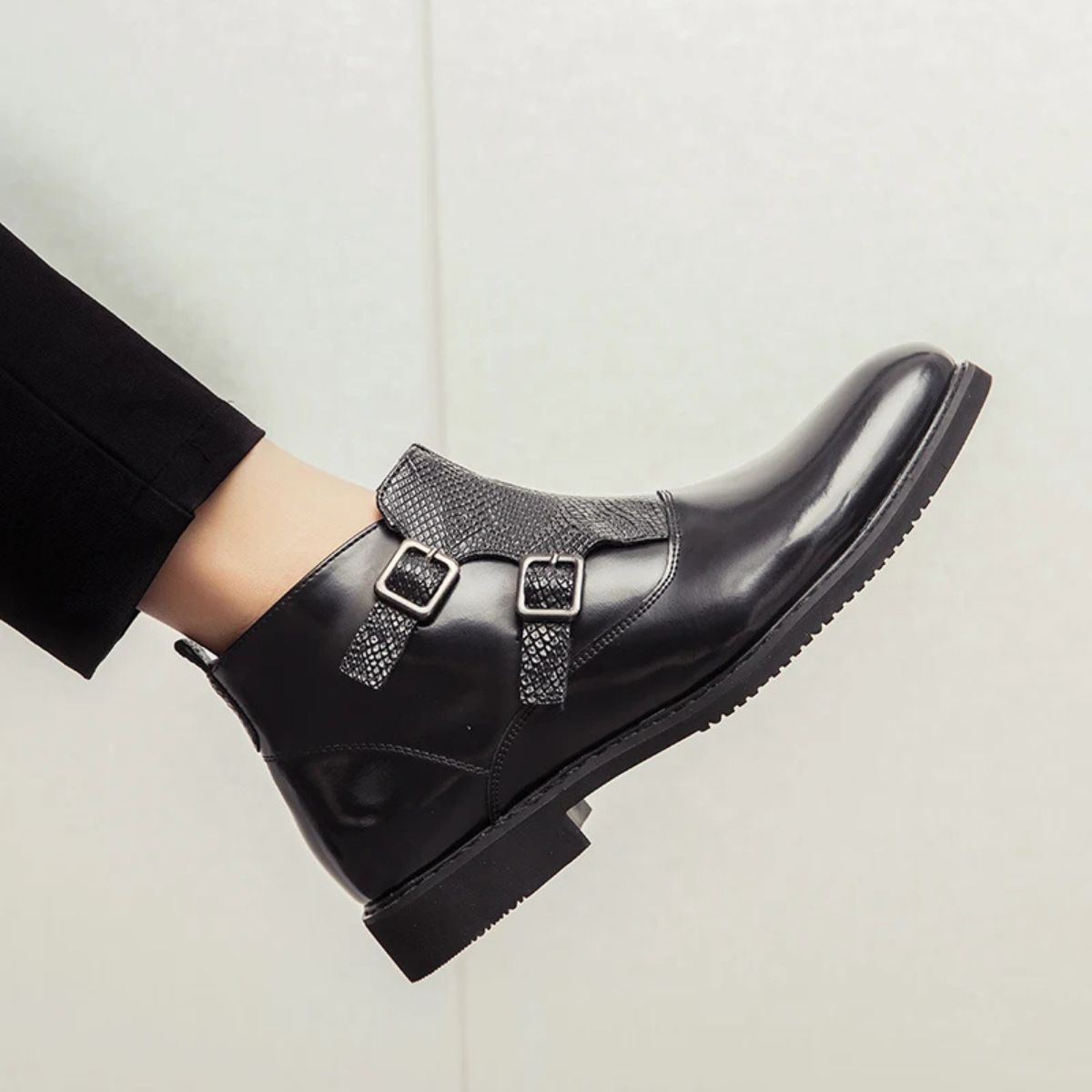 The Oxford Elegant Chelsea Boots for Men - Winter Luxury Business Shoes