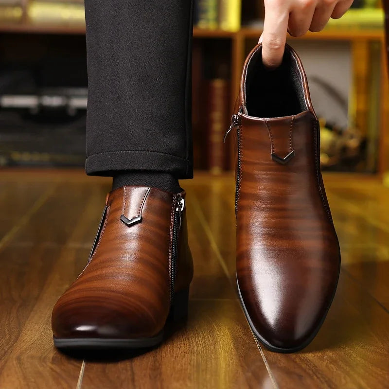 The Mantova Men's Pointed Toe Vintage Leather Ankle  Boots