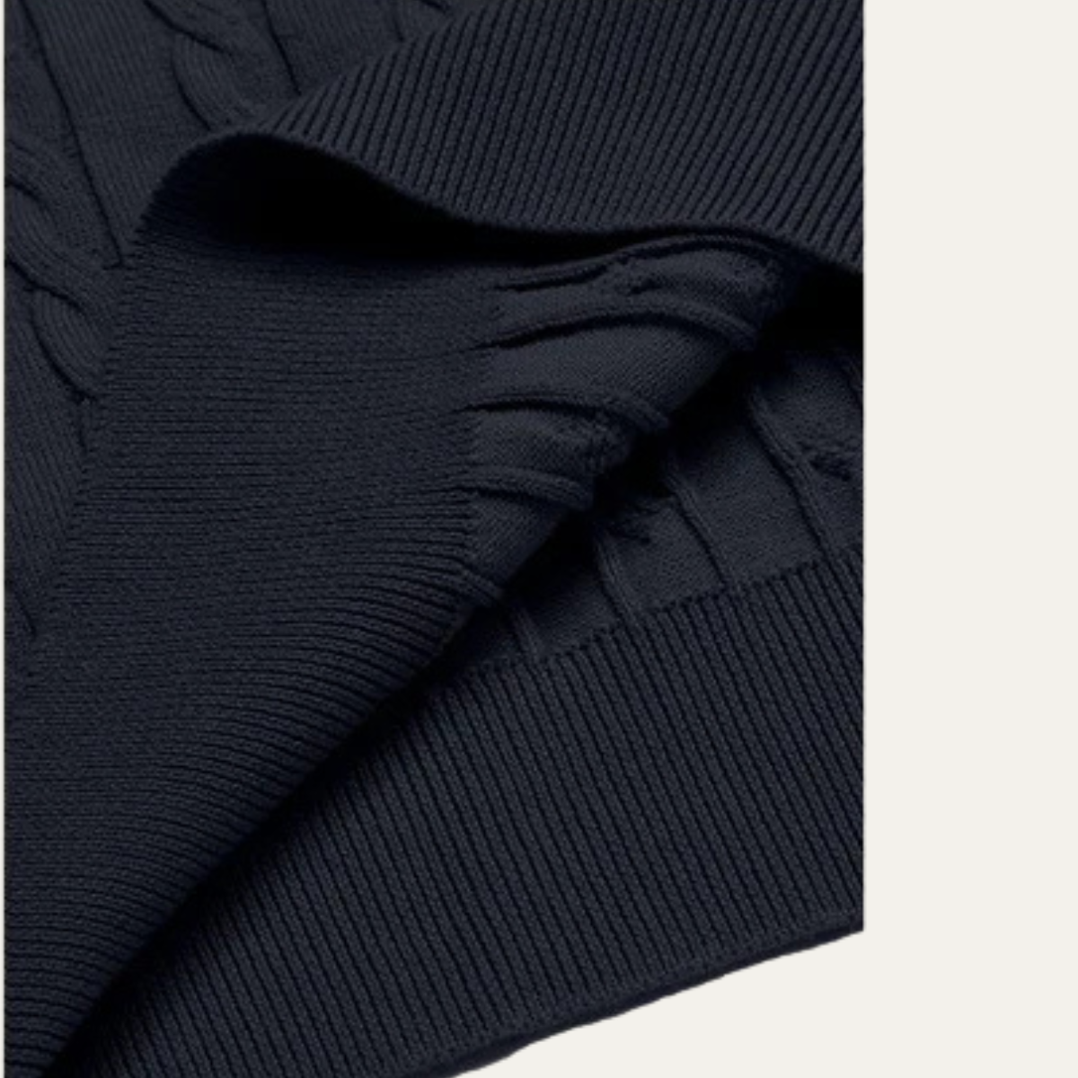 The Fort William Men’s Lightweight Classic Cable Knit Jumper