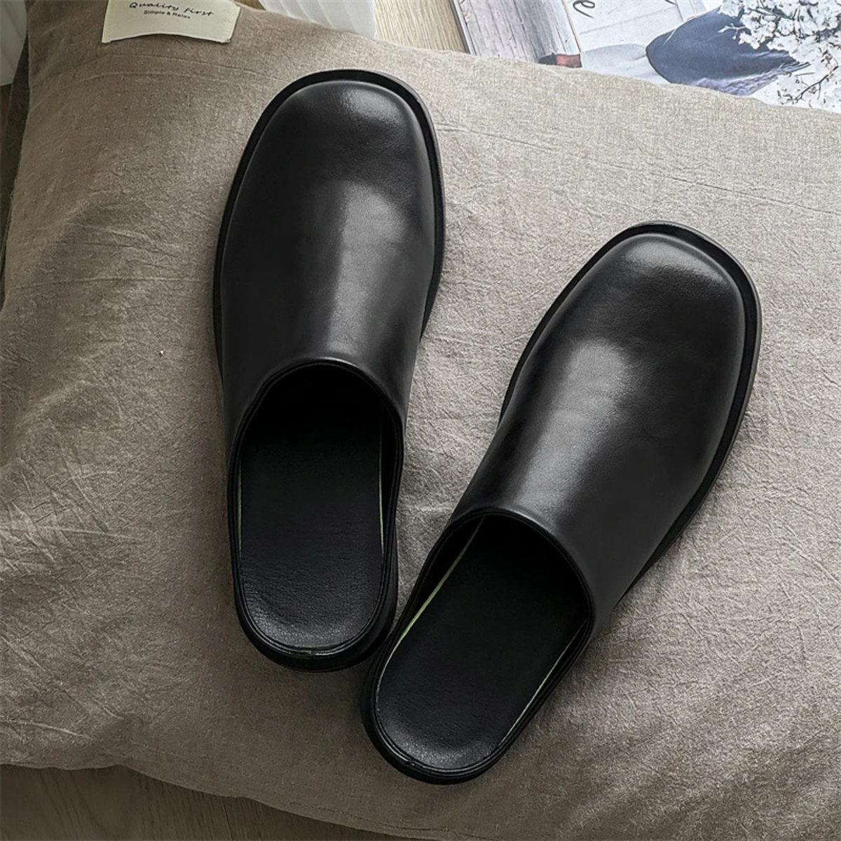 The Loughton Men's Black Leather Mule Slip-On Casual Clogs