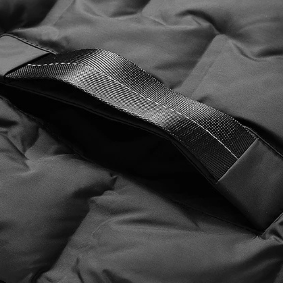 The Atrani Men’s Quilted Sleeveless Hooded Waist Coats