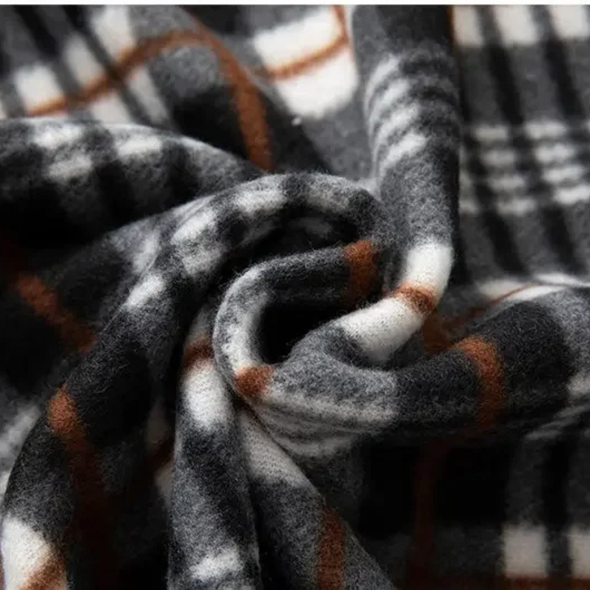 The Cirencester Men’s Thick Fleece Lined Zip Warm Knit Jacket