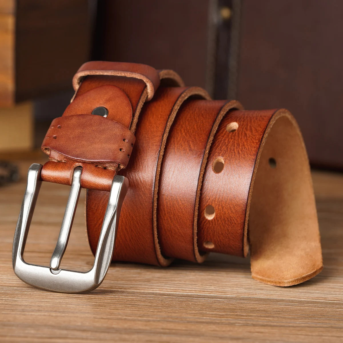 The Farnham Belt – Classic Cowhide Leather, Hand-Finished